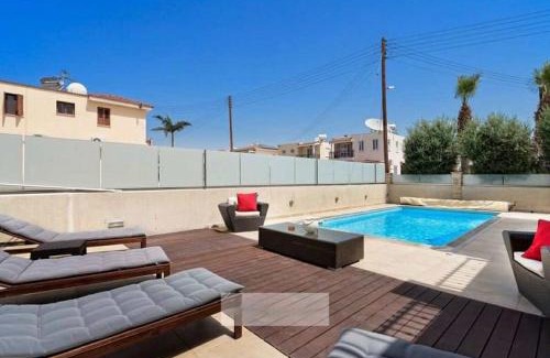 Universal Villa | Villa Kristia