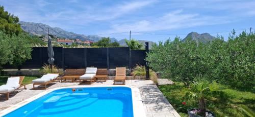 Mravince Villa | Villa Kucine Olives Garden