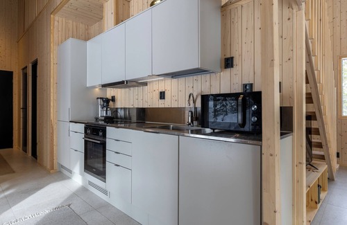 Akaslompolo Cabin | Villa Kuusi by Hi Ylläs