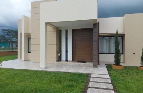 Villavicencio Villa | Villa La Bendición - Hermosa casa campestre en Villavicencio