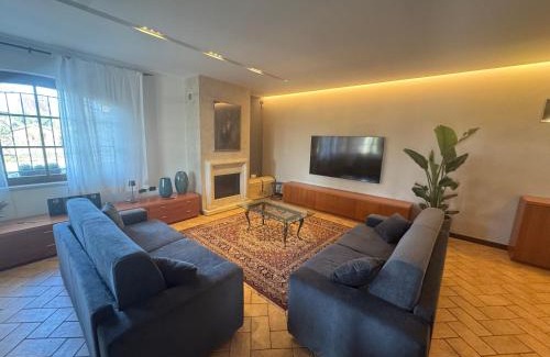 Castenedolo House | Villa La Quiete Inn -Private Pool - Parking - Wifi