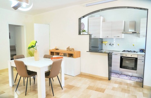 Monte Sant'Angelo Villa | Villa 'La Tesa' with Private Pool, Wi-Fi and Air Conditioning