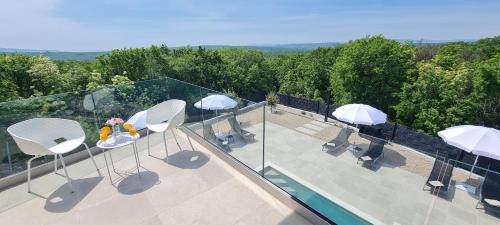 Garica Villa | Villa La Vie