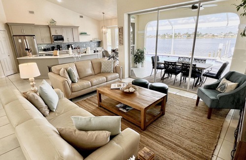 Eight Lakes Villa | Villa Lake View