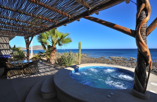 Ensenada Los Muertos Villa | Villa Langosta: 4 BR Oceanfront w/Jacuzzi, Steps from Bay of Dreams Beach