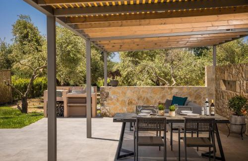 Kaligata Villa | Villa LAOURA