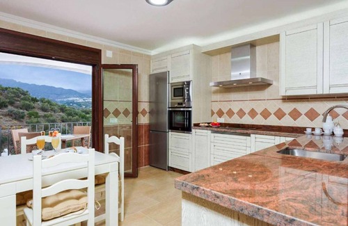 Punta Lara Villa | Villa Lara Pinta - Four Bedroom Villa, Sleeps 8