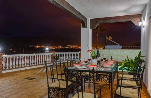 Punta Lara Villa | Villa Lara Pinta - Four Bedroom Villa, Sleeps 8