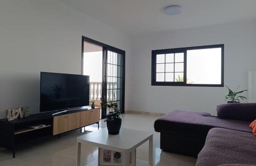 Alajero Villa | Villa las Cruces