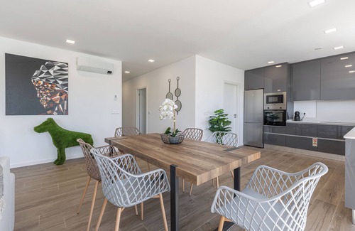 Atalaia House | Villa Laura