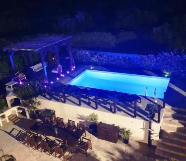 Cove Makarac (Milna) Villa | Villa Lavandina