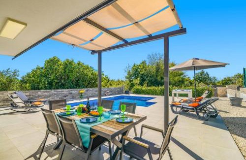 Stokovci Villa | Villa Lavandula by Villa Plus