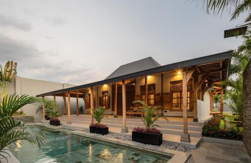 Banaran Villa | Villa Lawas - Private Retreat