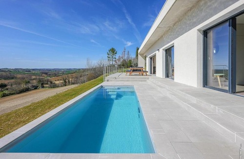 Salvagnac Villa | VILLA LE BELVEDERE-DESIGN-PISCINE-VUE-GAILLAC