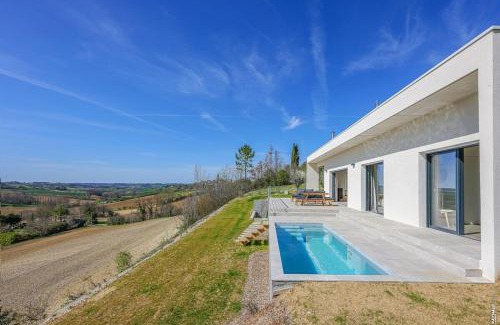 Salvagnac Villa | VILLA LE BELVEDERE-DESIGN-PISCINE-VUE-GAILLAC