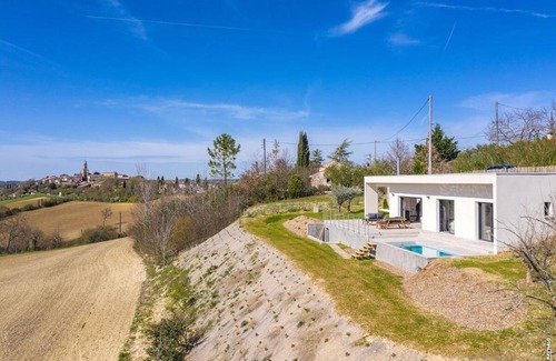 Salvagnac Villa | VILLA LE BELVEDERE-DESIGN-PISCINE-VUE-GAILLAC