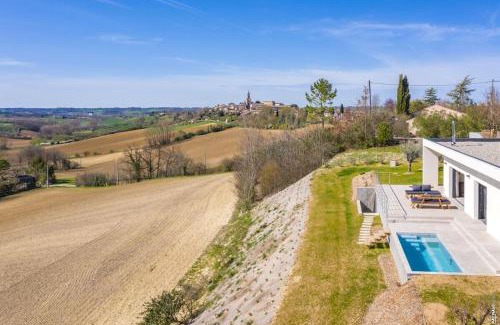 Salvagnac Villa | VILLA LE BELVEDERE-DESIGN-PISCINE-VUE-GAILLAC