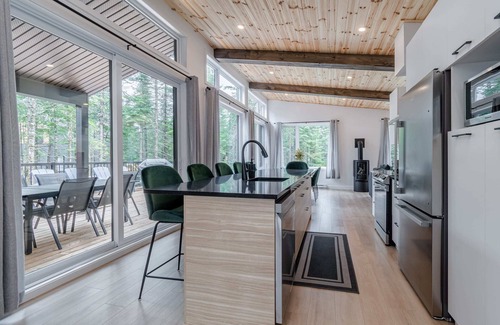 Shannon Ski Chalet | Villa Le Frigg, private spa-Shannon