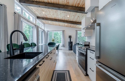 Shannon Ski Chalet | Villa Le Frigg, private spa-Shannon
