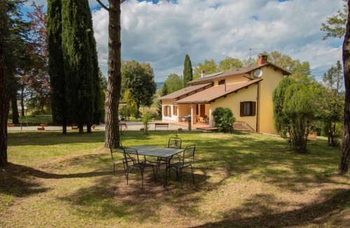 Anghiari House | Villa Le Pine by Interhome