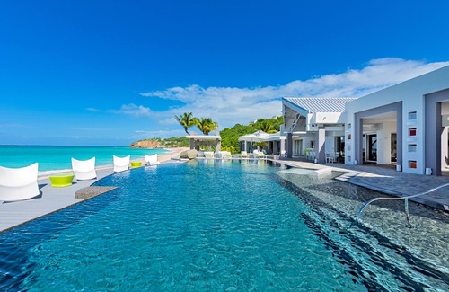 Plum Bay Villa | Villa Le Reve Summary