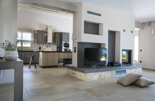 Kaligata Villa | VILLA LENIA/EXCLUSIVE LUXURY VILLA/INFINITY SWIMMING POOL/AMAZING SEA VIEW!