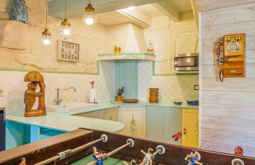 A Lama Villa | Villa Lerez - Six Bedroom Villa, Sleeps 12