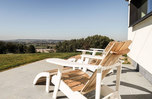Frasnes-Lez-Anvaing Villa | Villa Les Hauts, Luxury villa with panoramic view and jacuzzi