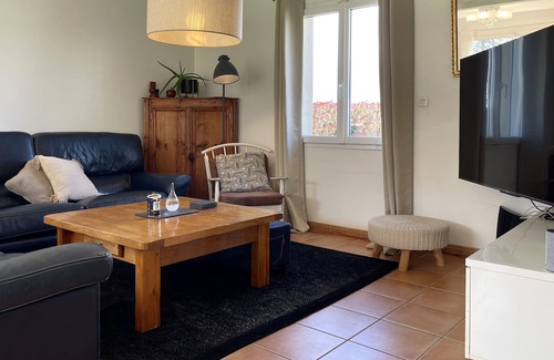 Aucaleuc Villa | Villa Les Montjoies.
