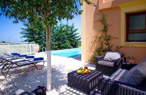 Katsarata Villa | Villa Levanda