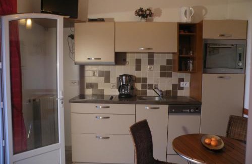 Sagone Apartment | Villa Liamone Studio für 3 Personen , 400 m vom Strand, Pool, Klimaanlage