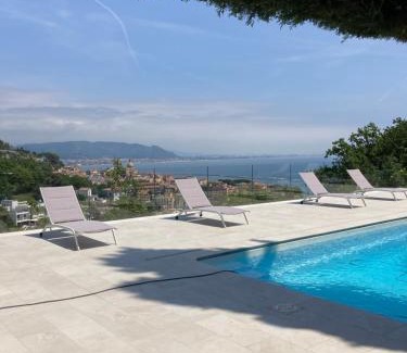 Raito House | Villa Lilia