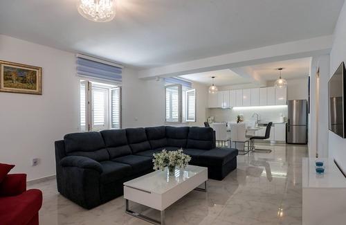 Donji Humac House | Villa Lilin San