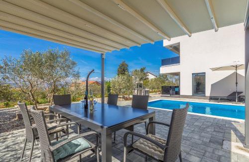 Milohnici Villa | Villa LIO with private pool
