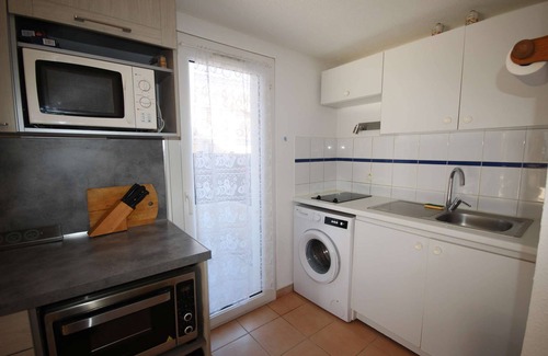 Portiragnes-Plage House | Villa located in secured residence "Les Marines", terrace south exposed, the beach is just 250m.