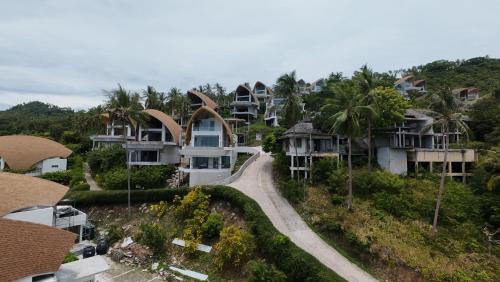 Maret Villa | Villa Lola 2br Saltwater Infinity Pool & Sea View