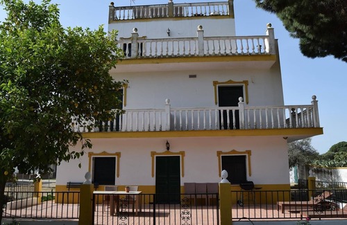 Marchena Villa | Villa Los Pinos with Pool, Wi-Fi, A/C, Terrace & Garden