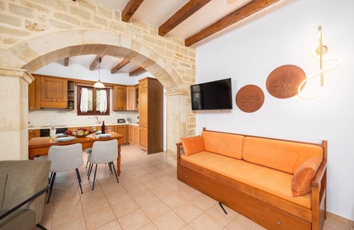 Atsipópoulon Villa | Villa Lotus - Three Bedroom Villa, Sleeps 8