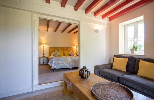 Aloxe-Corton Hotel | Villa Louise