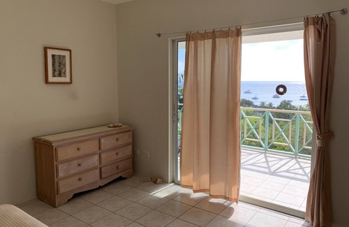 Oualie Bay Apartment | Villa Lower Calypso above the nicest beach on Nevis