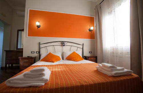 Marina di Palma Bed & Breakfast | VILLA LU ’The place where every room admires the sea .