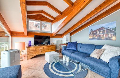Vigo-Peirano Apartment | Villa Luce del Sol with Pool