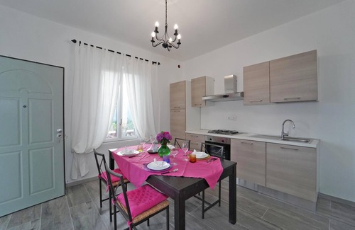 Pontremoli Villa | Villa Ludovica 8 Pax with Free WiFi, BBQ, Terrace, Garden near to Cinque Terre