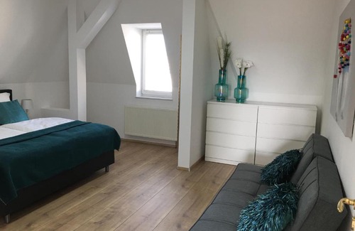 Plauen Apartment | Villa Ludwig Plauen -mit Klimaanlage-