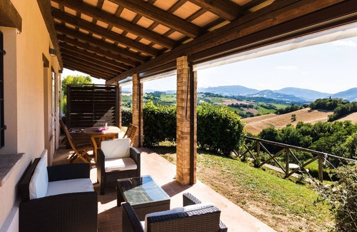 Rupoli Apartment | Villa Luisa, 4 apartments with pool in Orciano, 20 minutes from the Adriatic Coast - apartment Furbo