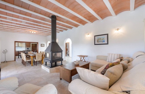 Sant Joan de Labritja Villa | VILLA LUNA - Private villa with pool, free WIFI, Air/Cond, Jacuzzi pool and a beautiful garden!