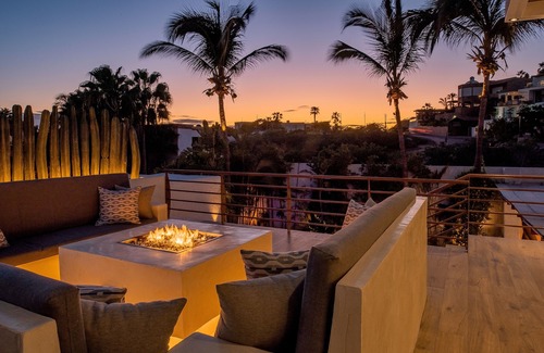 Pedregal Villa | Villa Luna Nueva - Concierge and Maid Service included