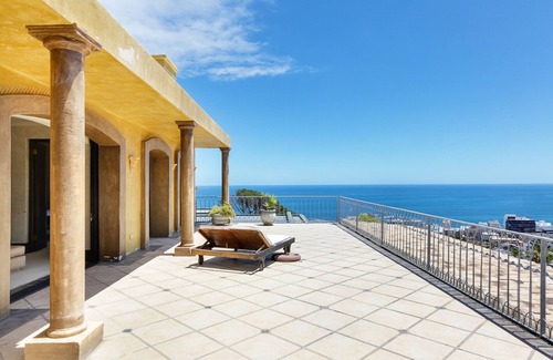 Fresnaye Villa | Villa Lyn in Fresnaye with ocean and mountain views (2 swimming pools)