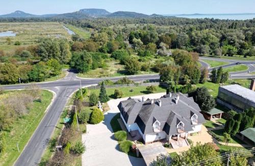 Balatonederics House | Villa Mátis