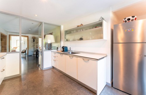 Uzes Villa | Villa 'Maison D'architecte' with Private Pool, Private Terrace and Wi-Fi